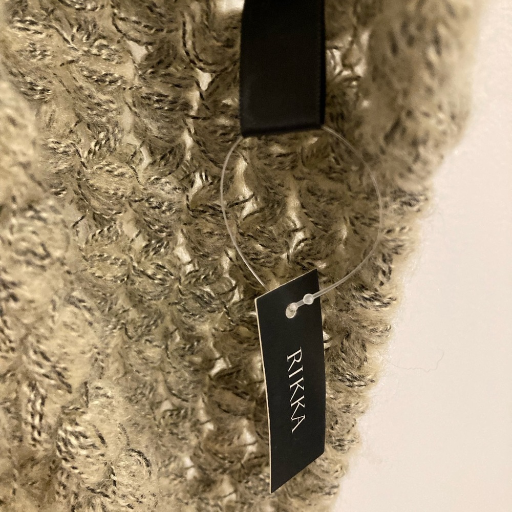 NWT Rikka Infinity Scarf - Picture 3 of 3